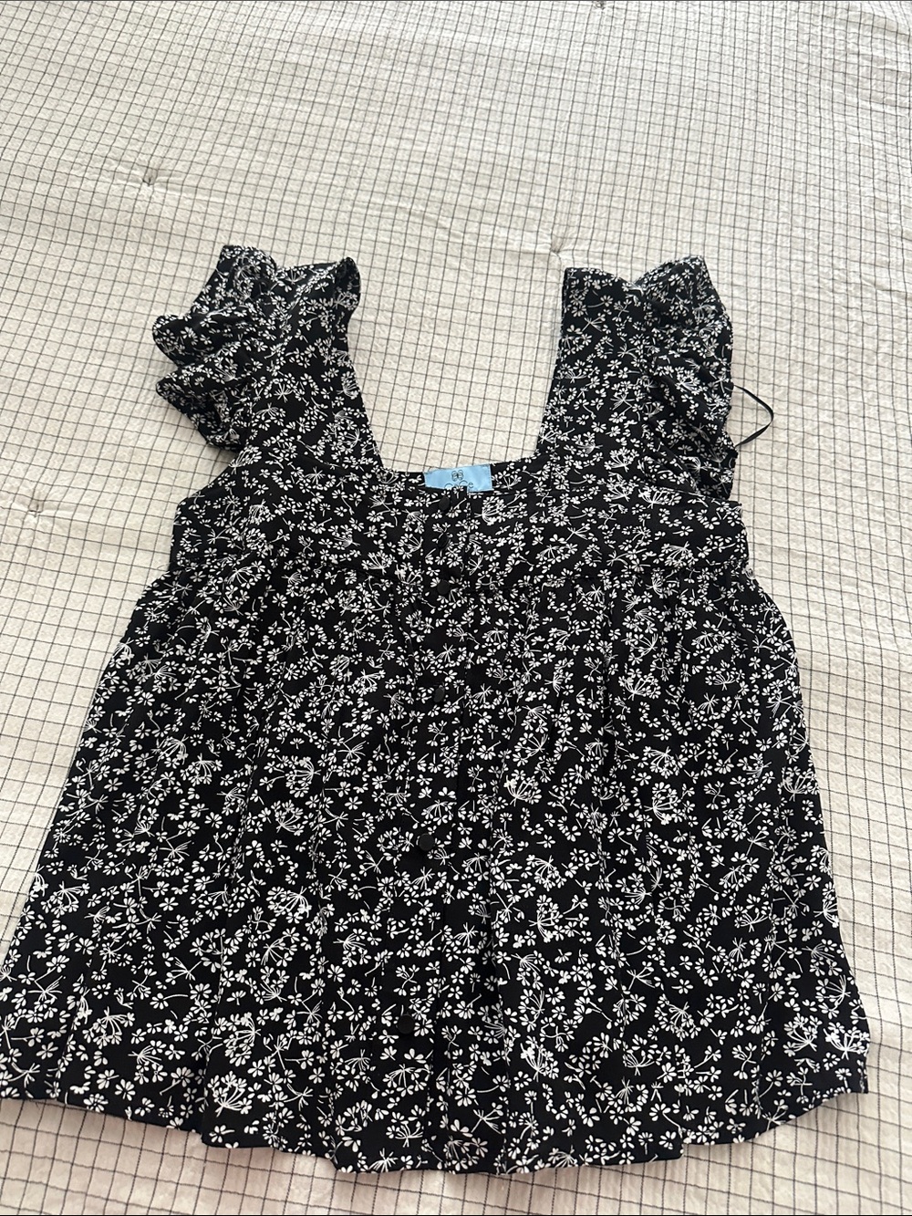 CeCe Black Floral Square-Neck Ruffle-Sleeve Top